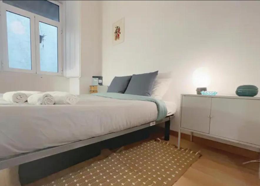 Apartamento Vintage Terrace With Terrace By Homeful Homes