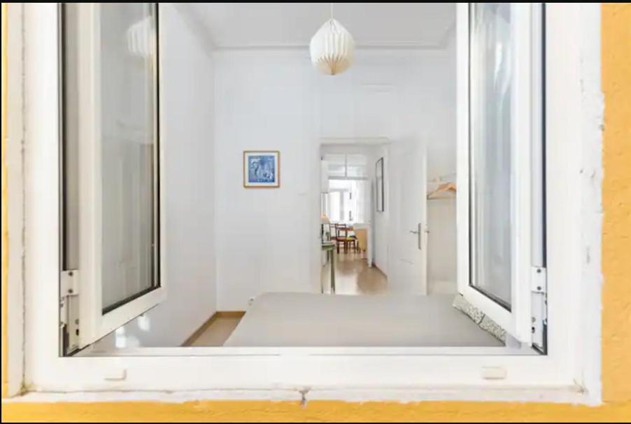Apartamento Vintage Terrace With Terrace By Homeful Homes *